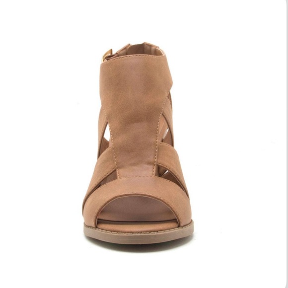 Camel Strappy Sandal - Picture 4 of 6